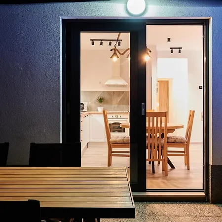 Apartman Zen - Private Pool Trogir