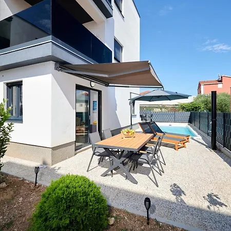 Zen - Private Pool * Trogir