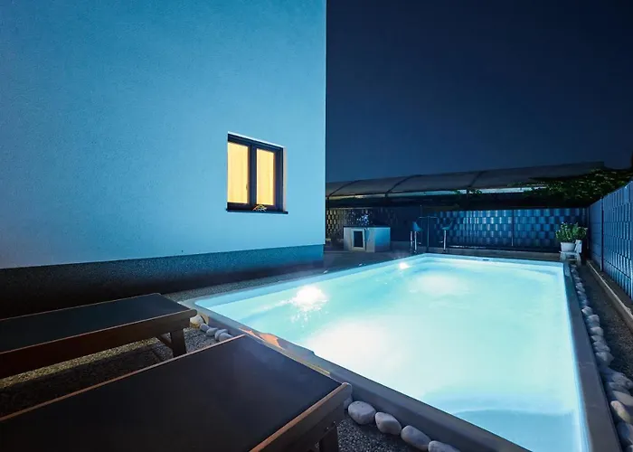 Zen - Private Pool 特罗吉尔